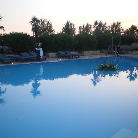 Hotel Club Sabbiadoro Battipaglia Esterno foto