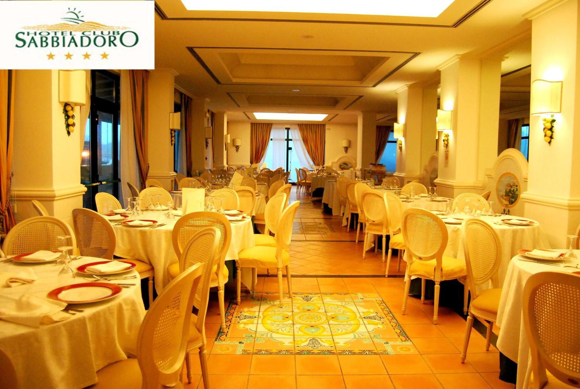 Hotel Club Sabbiadoro Battipaglia Esterno foto