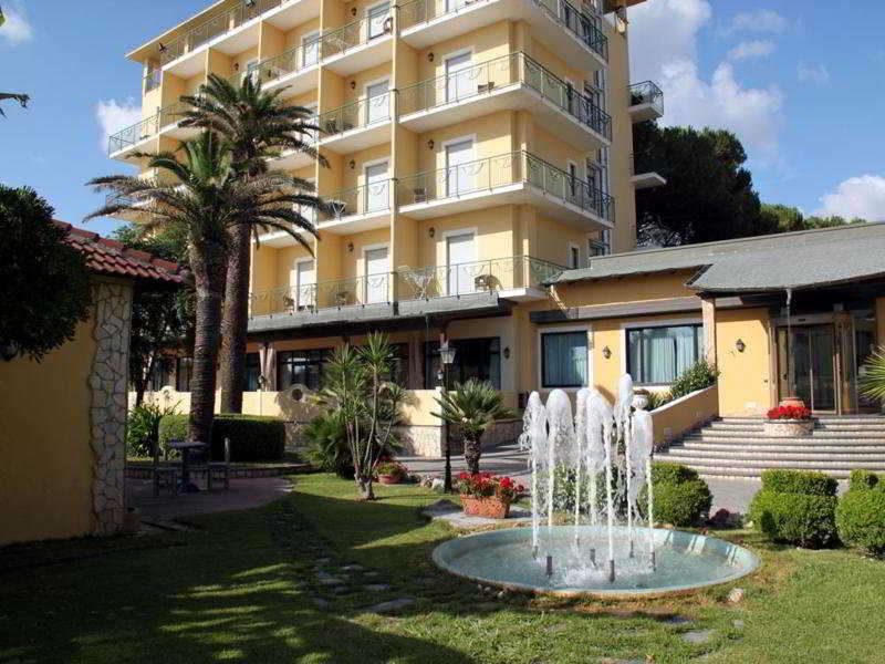 Hotel Club Sabbiadoro Battipaglia Esterno foto