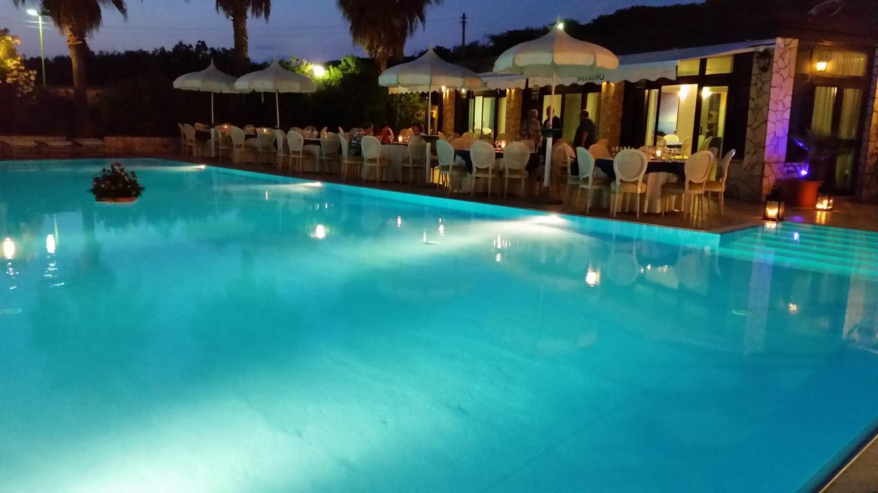 Hotel Club Sabbiadoro Battipaglia Esterno foto